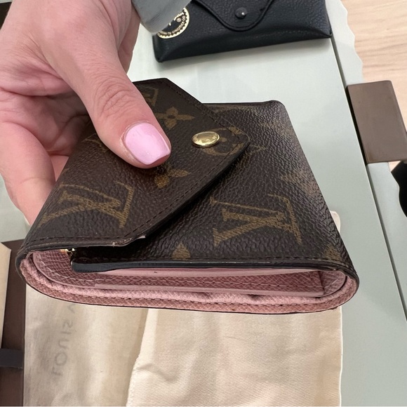 Louis Vuitton Victorine Wallet - Picture 11 of 15
